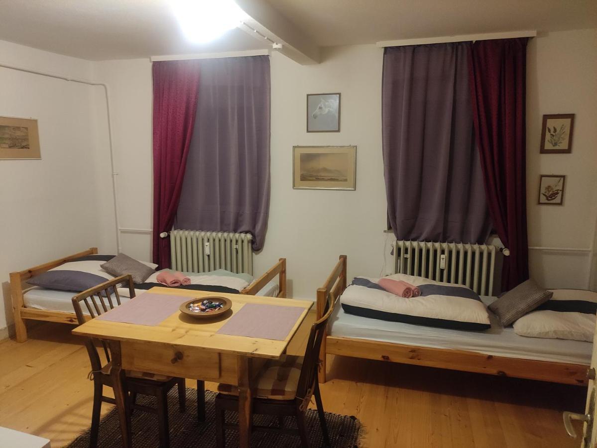 Zimmer A Veljanovski Blaufelden Exteriör bild