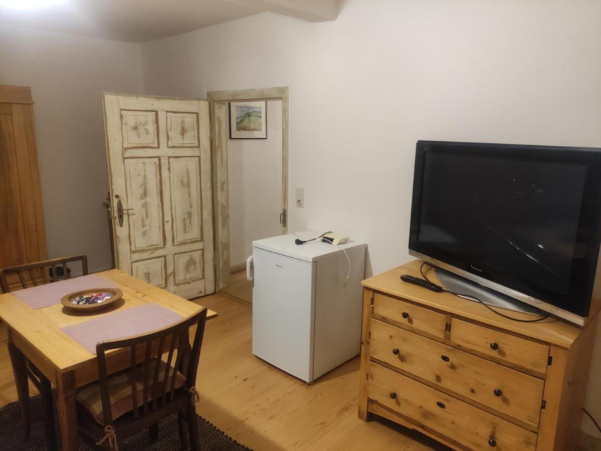 Zimmer A Veljanovski Blaufelden Exteriör bild